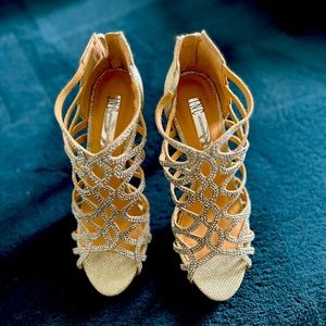 Used women hells, good conditions.